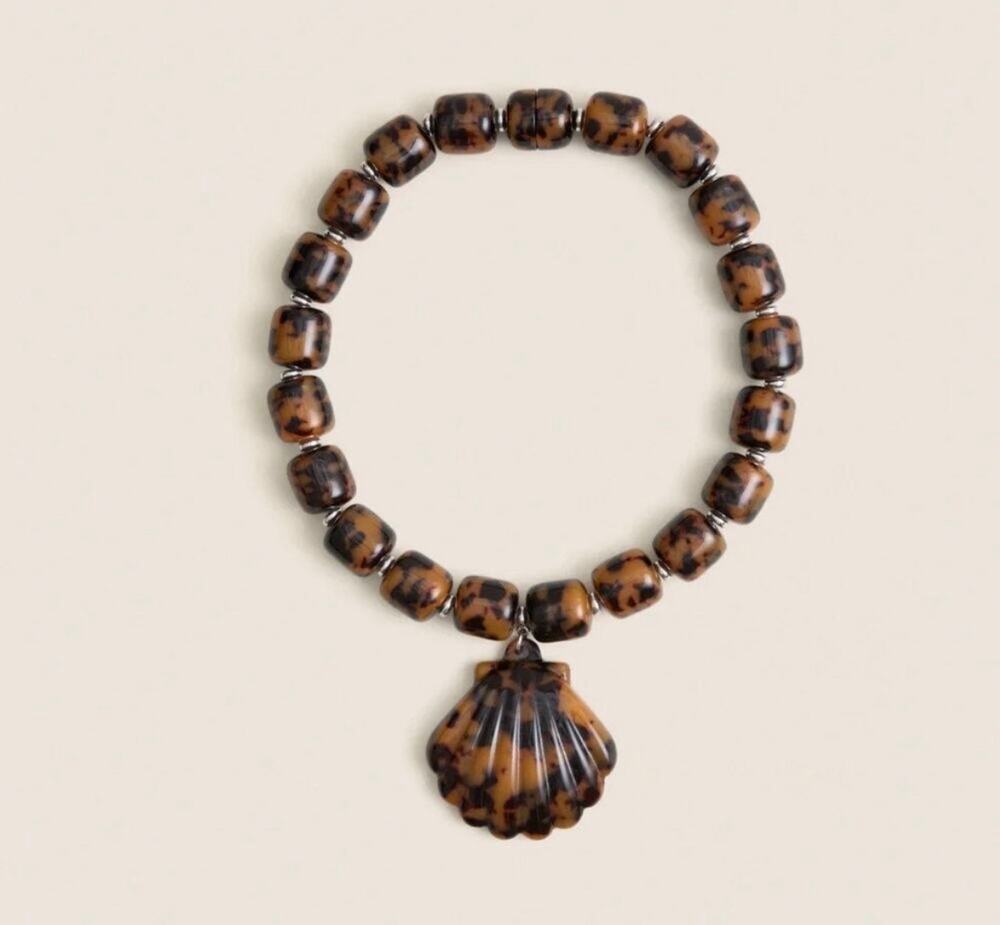 Julietta Asty Necklace Resin Beads Shell Pendant Brown Tortoise Magnetic Clasp